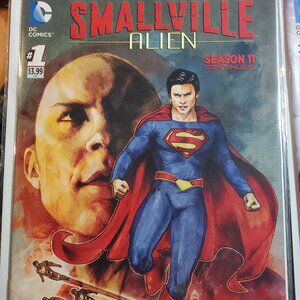 Smallville Season 11 + all special 40 issues Complete runs Huge Bundle Lot VF/NM